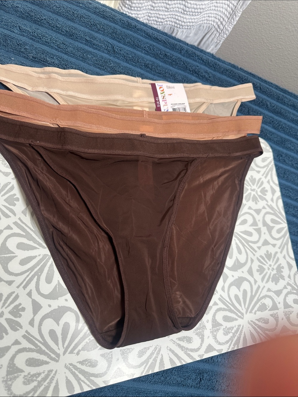 Ladies 3pack Bikini underwear- Brown, Tan, Cream Sz S (4-6) by Joyspun NWT